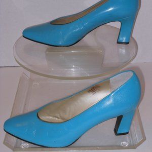 ANDREW GELLER BLUE GENUINE LEATHER CLASSIC PUMPS SIZE 9 MEDIUM